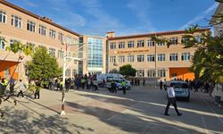 Manisa'da okula silahlı saldırı: 2'si ağır 11 öğrenci yaralı
