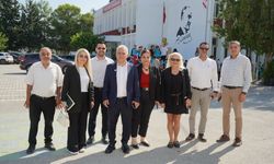 Dr. Paşaoğlu, Girne’de sağlık ve eğitim çalışanlarını dinledi