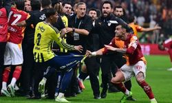 Maç bitti saha karıştı: 2 kırmızı kart
