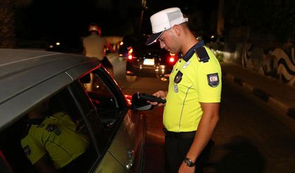 Ülke Genelinde Sıkı Trafik Denetimi: 438 Sürücü Rapor Edildi