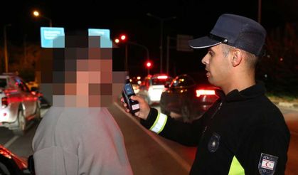 Trafik denetimlerinde 369 sürücü rapor edildi, 20 araç trafikten men edildi