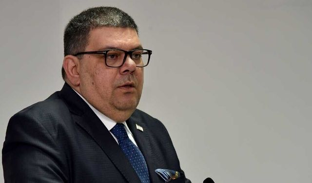 Bakan Berova: Belediye başkanlığı sosyal medya şovlarına dönüştürülmemeli