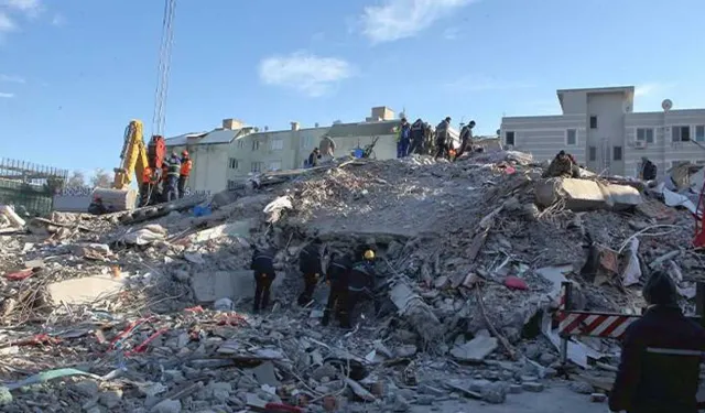 Grand İsias Otel’e 20 yıl önce “ruhsata aykırı” raporu verildiği ortaya çıktı