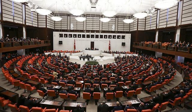 Türkiye'de 168 siyasi parti faaliyet gösteriyor