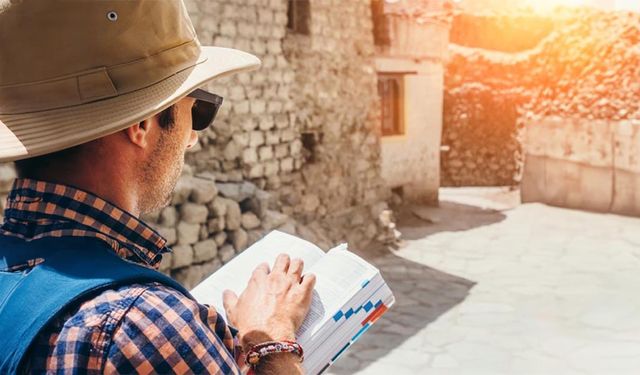 Baf’ta turistler soyuldu