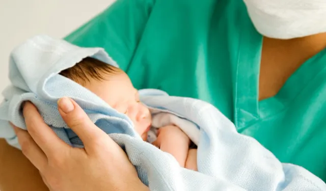 Hemşire örgütlerinden ortak çağrı: Ebelik münhalleri ivedilikle açılmalı