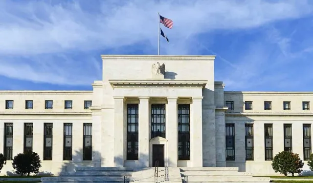 ABD Merkez Bankası politika faizini sabit tuttu