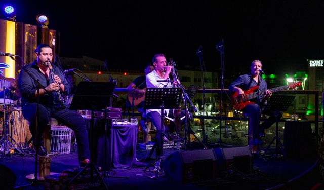 Rubato, Merit Liman Teras Sahne’de Misafirleri Mest Etti!