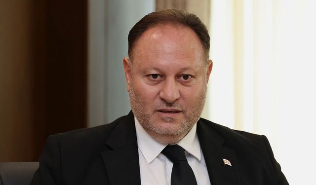 Öztürkler, iddialara yanıt verdi: Gündüz'le kamusal görevimin zorunlu bir parçası olarak görüştüm