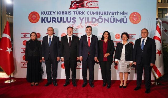 Yılmaz'dan Meclis'teki resepsiyondan paylaşım