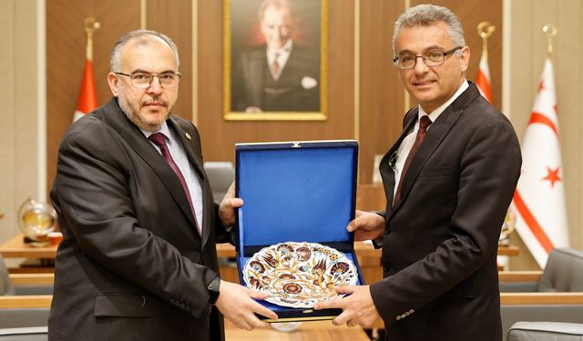 Erhürman, Saadet Partisi heyetini kabul etti