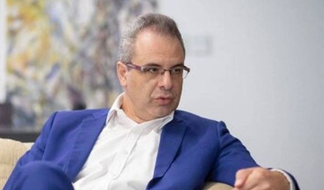 Rum Müzakereci Menelau'dan Kıbrıs Türk tarafına “oyalama” suçlaması