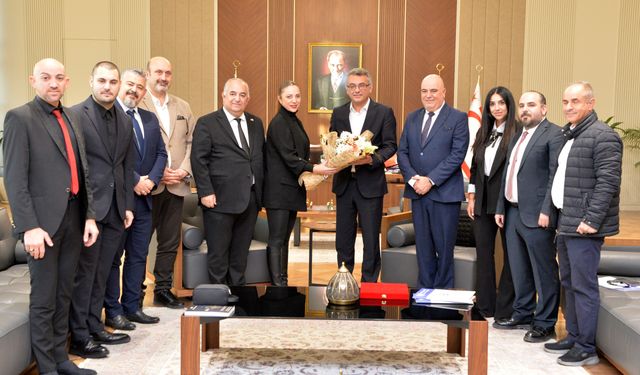 Erhürman, 15 Kasım Üniversitesi Rektörü ve beraberindeki heyeti kabul etti