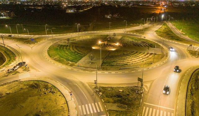 Alayköy Çemberi aydınlatıldı