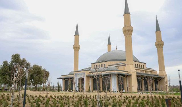 Yapımı tamamlanan Millet Camisi ramazana hazır