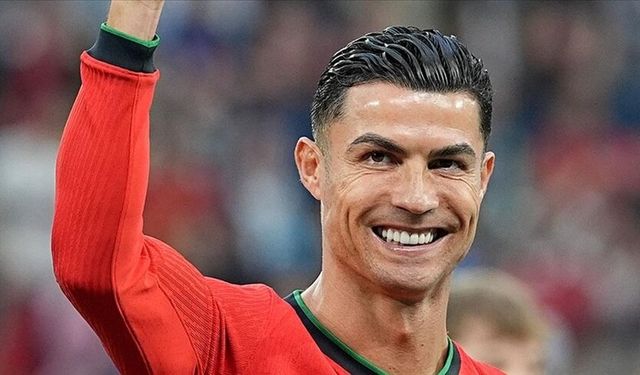Cristiano Ronaldo, Almeria Kulübünün yüzde 25'lik hissesini satın aldı