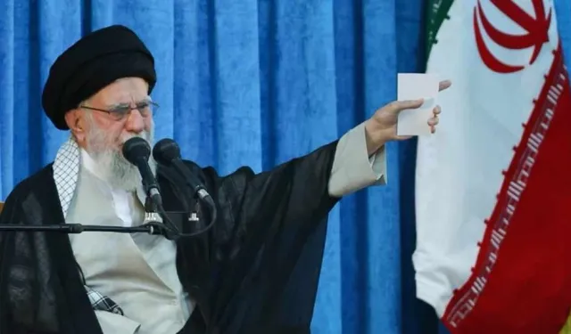 İsrail basını: Ali Hamaney’in konutuna 30 bomba atıldı