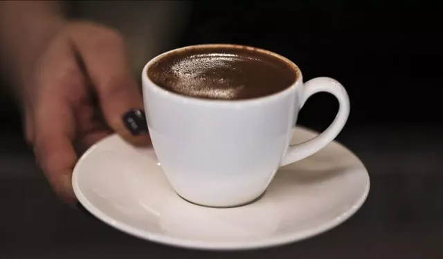 43 yıllık araştırma: Günlük çay ve kahve tüketimi beyni koruyabilir