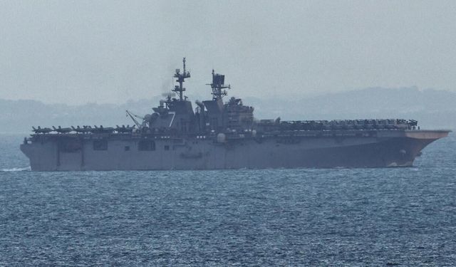 ABD, 3 bin 500 askerin bulunduğu hücum gemisinin Orta Doğu'ya ulaştığını açıkladı!