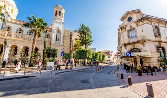 Güney Kıbrıs’ta turist sayısı arttı, yurt dışı seyahatler yükseldi