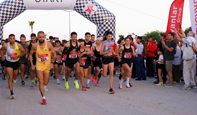 İSKELE SAHİLİNDE BÜYÜLÜ GECE: “ZAGİDAS MOONLİGHT RUN” GENÇLİK VE SPOR AŞKIYLA IŞILDADI