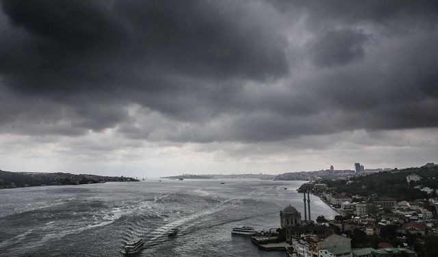 Türkiye'de ülke genelinde "kuvvetli yağış ve fırtına" uyarısı!