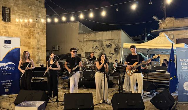 AB Bilgi Merkezi Avrupa Müzik Günü nedeniyle Lefkoşa’da konser düzenledi