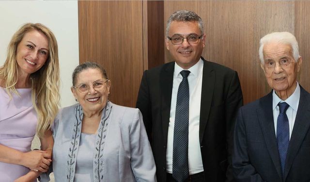 Cumhurbaşkanı Tufan Erhürman ve eşi, Derviş Eroğlu ve eşiyle görüştü