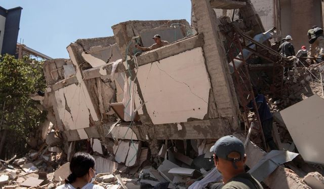 Kolombiya'da 7,4 büyüklüğündeki depremde ölenlerin sayısı 169'a yükseldi