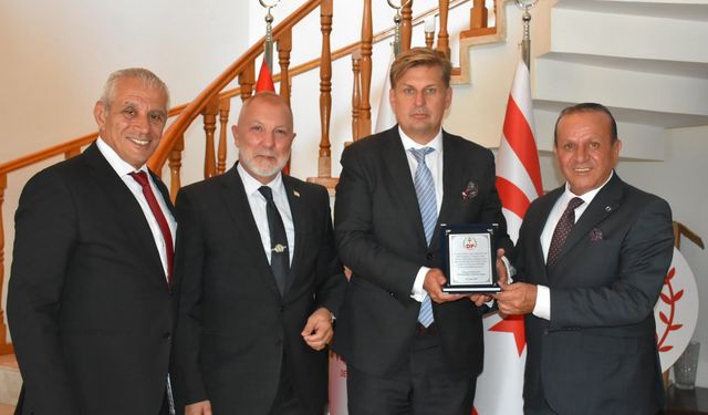 Alman Milletvekili Maximilian Krah, Demokrat Parti’yi ziyaret etti