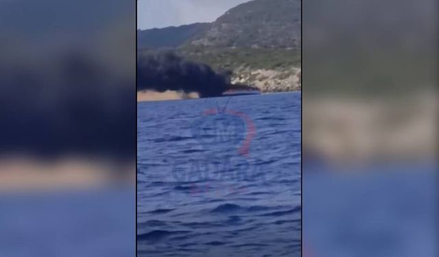 Dipkarpaz’da katamaran tipi yat yandı: 5 kişi yüzerek karaya çıktı