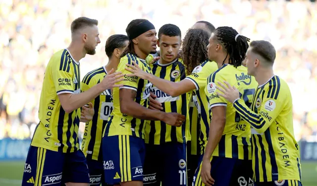 Fenerbahçe'den Kadıköy'de tarihi skor! Vedat Muriqi şov yaptı, gol yağmuru