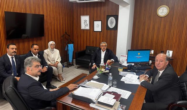 AK Parti heyetinden Girne’deki kazazedelere ziyaret