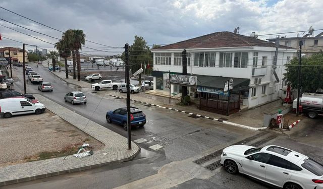 İskele’de sağanak yağış sonrası çalışmalar sürüyor
