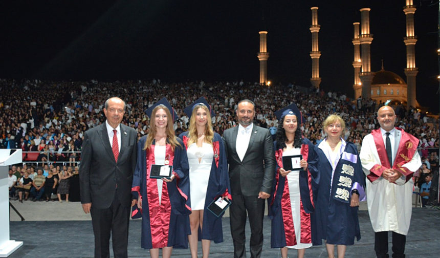 YDÜ'de, Cumhurbaşkanı Tatar’ın katılımıyla mezuniyet töreni düzenlendi