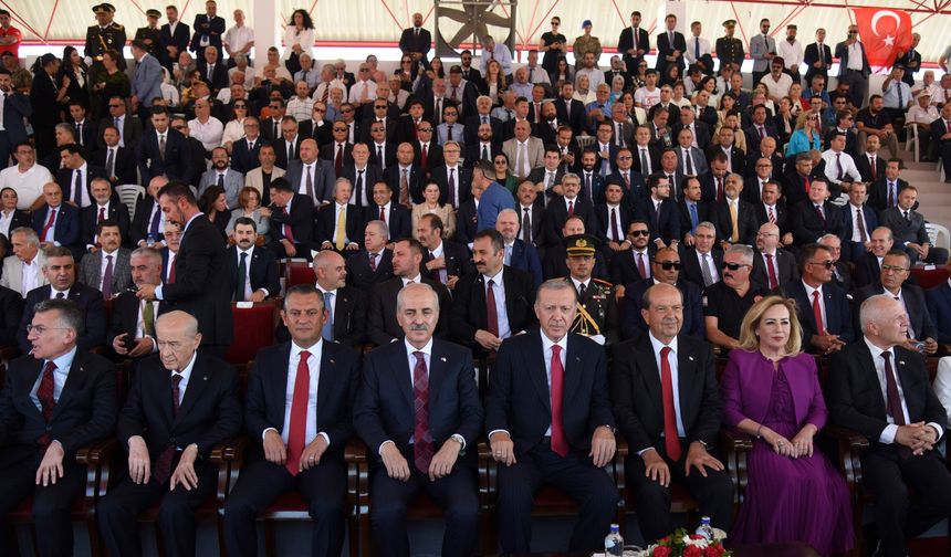 Özgür Özel: "Biz Türkiye olarak içimizde her kavgayı yapalım, Kıbrıs meselesinde, Azerbaycan meselesinde bir olmak zoru