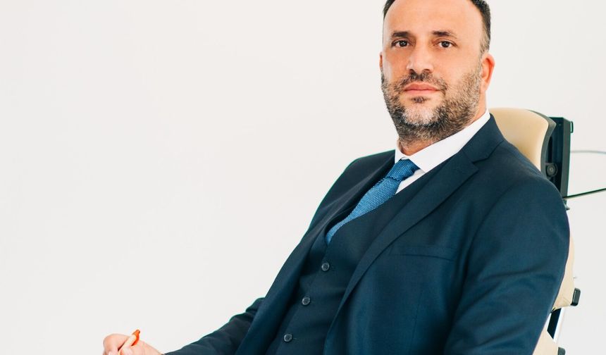 Çeler: Vatandaşlar, siyasetçilerle aralarındaki uçurumun kapanmasını istiyor