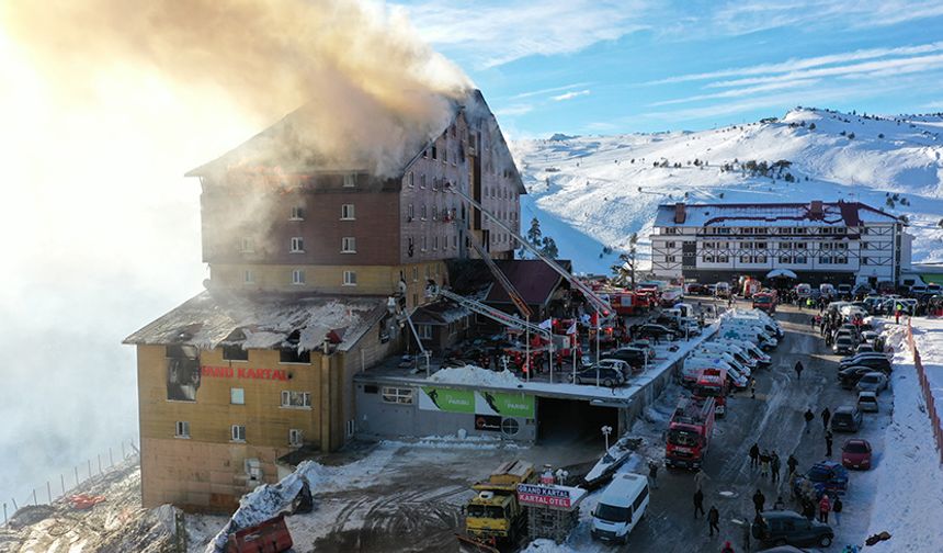 Bolu’da Kartalkaya Kayak Merkezi'nde bir otelde çıkan yangında 10 kişi öldü, 32 kişi yaralandı