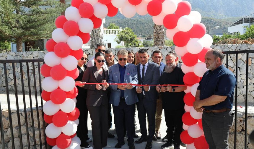 Başbakan Üstel: Projeleri hayata geçiriyor, halkımızın refahı için canla başla çalışıyoruz