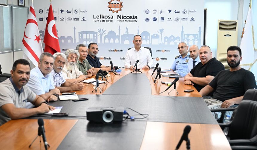 Lefkoşa Organize Sanayi Bölgesi’nde hurda araçlar kaldırılıyor