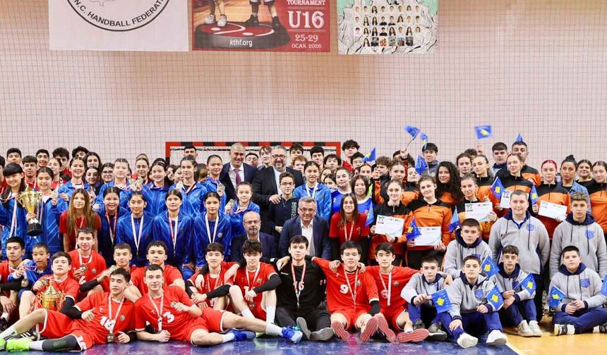 Erhürman: Çocuklarımızın ve gençlerimizin dünyayla buluşması ortak hedefimizdir