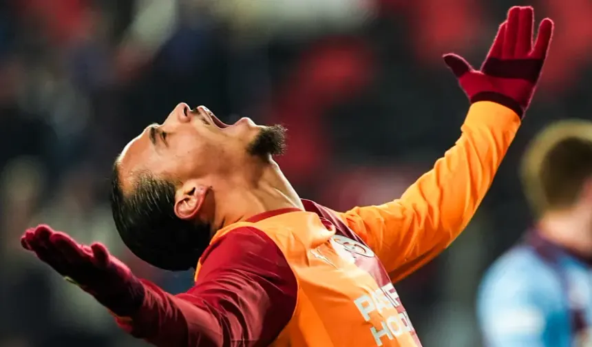Galatasaray'a Sane'den kötü haber