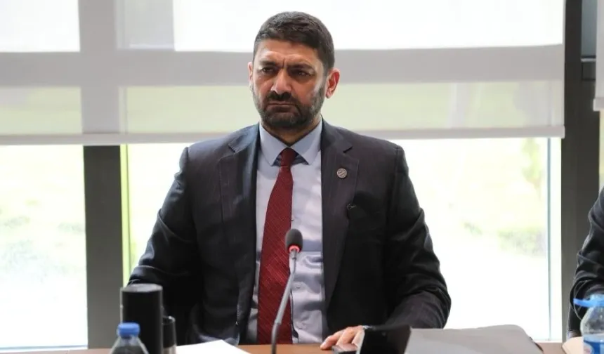 İdari, Kamu ve Sağlık İşleri Komitesi iki yasa önerisini onayladı