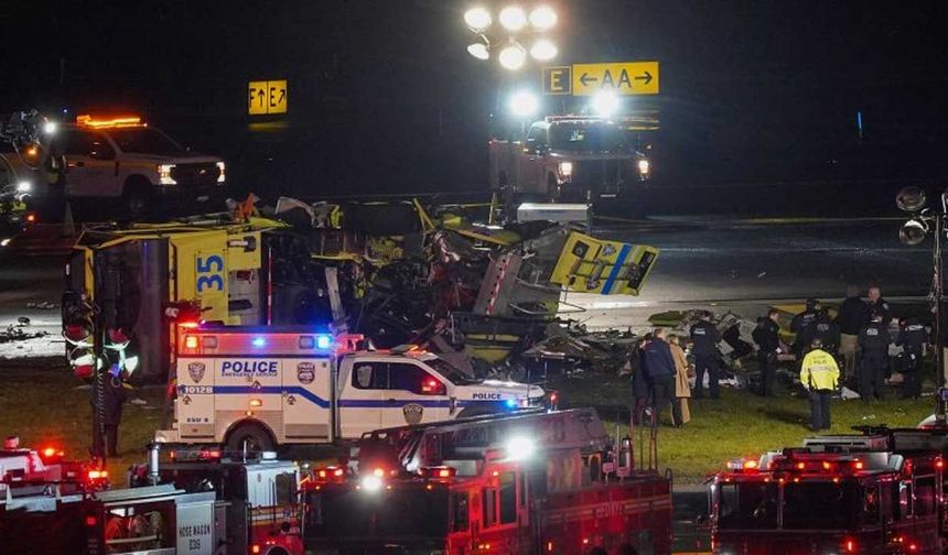 New York’taki uçak kazasında iki kişi öldü, iki kişi de yaralandı