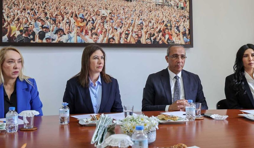 İncirli: Turizm için kriz yönetimi şart, turizm daralırsa ekonomi daralır