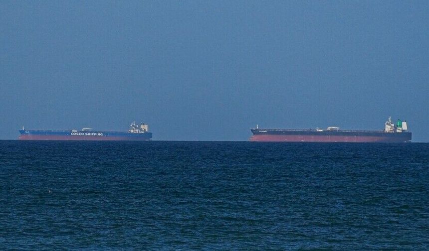 ABD'nin Hürmüz ablukası başladı