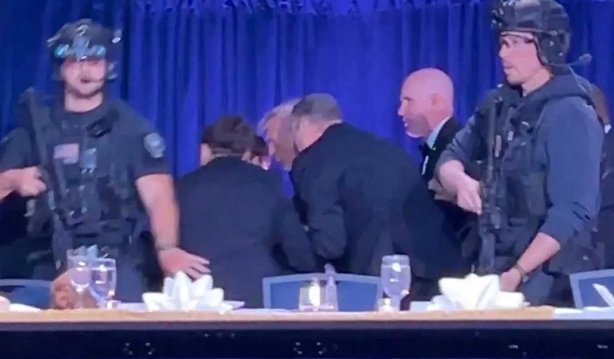 Washington'da silahlı saldırı... Trump'ı salondan Gizli Servis çıkardı