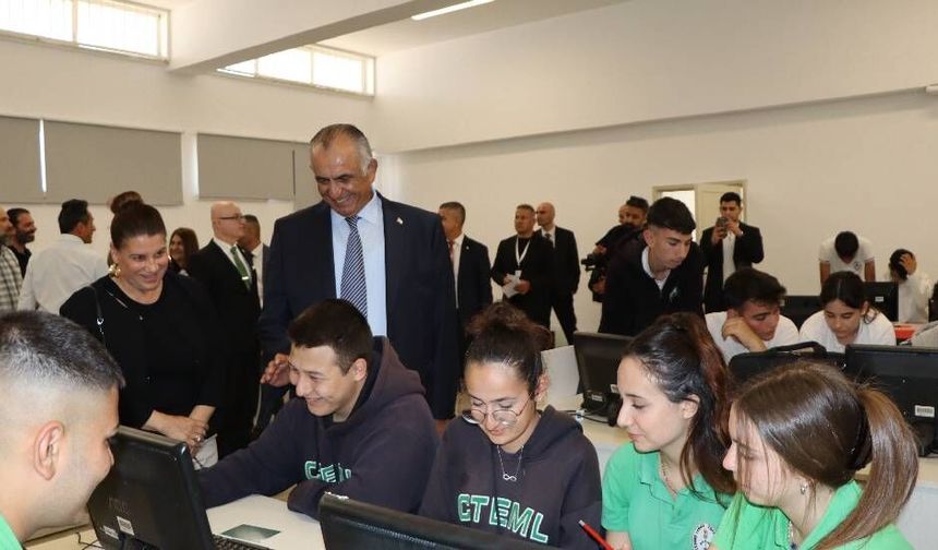 Çavuşoğlu: Ülkeye her yıl bir meslek lisesi kazandıracağız