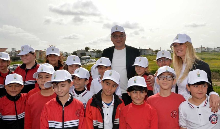 Yeniden Yeşil Kıbrıs: 14 bin 300 fidan toprakla buluştu