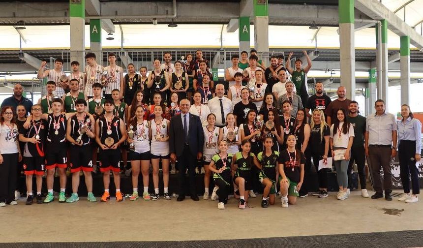 3x3 Ortaokul ve Liseler Arası Basketbol Turnuvası tamamlandı